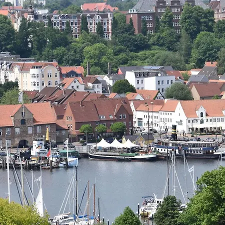 Apartman Fewo1846 - Bellevue - Sonnige 2-zimmer-wohnung Mit Balkon Und Hafenblick Flensburg