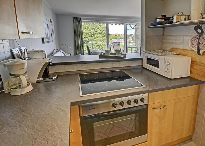 Apartman Fewo1846 - Bellevue - Sonnige 2-zimmer-wohnung Mit Balkon Und Hafenblick